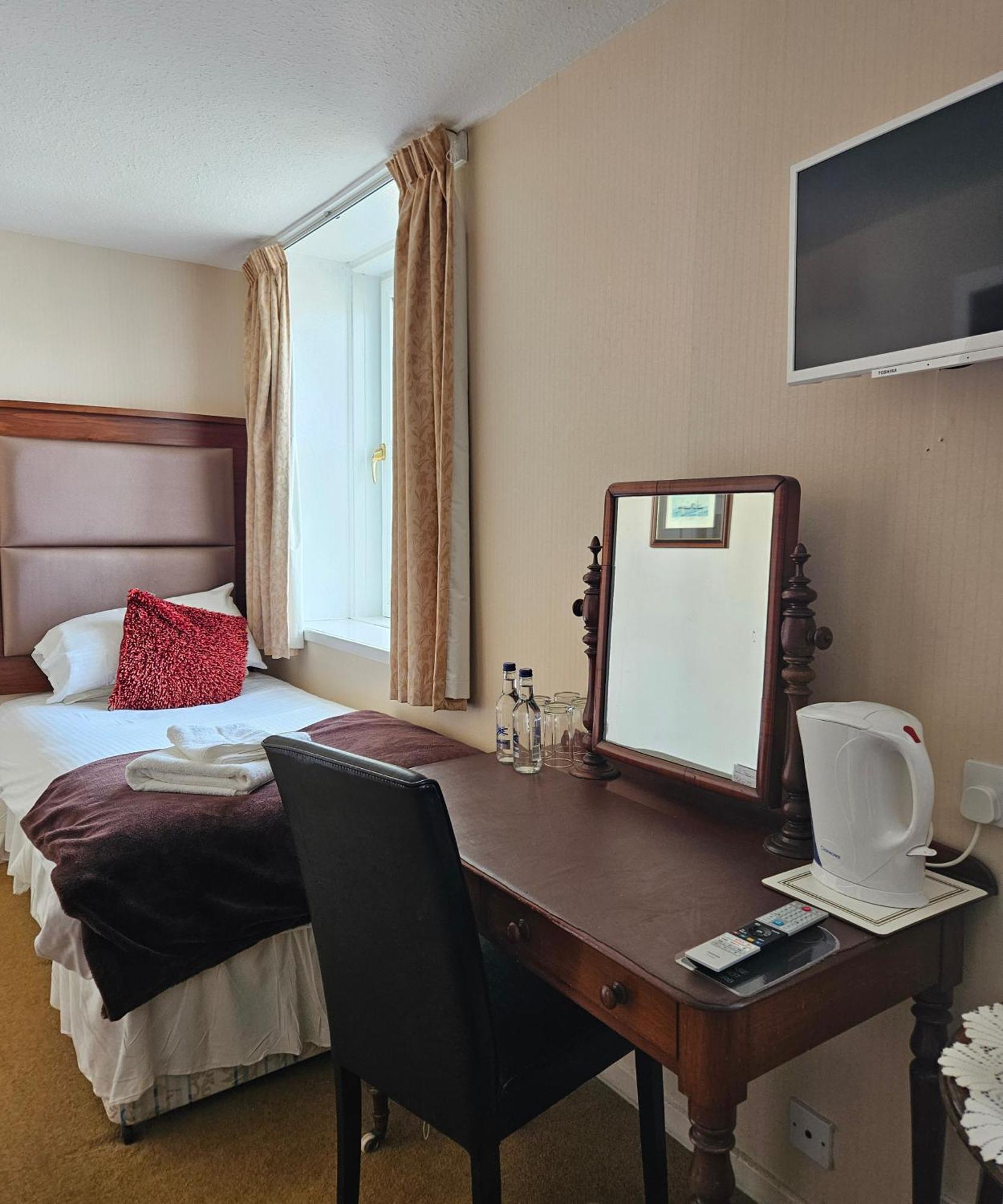 Station Hotel Портсой Екстер'єр фото