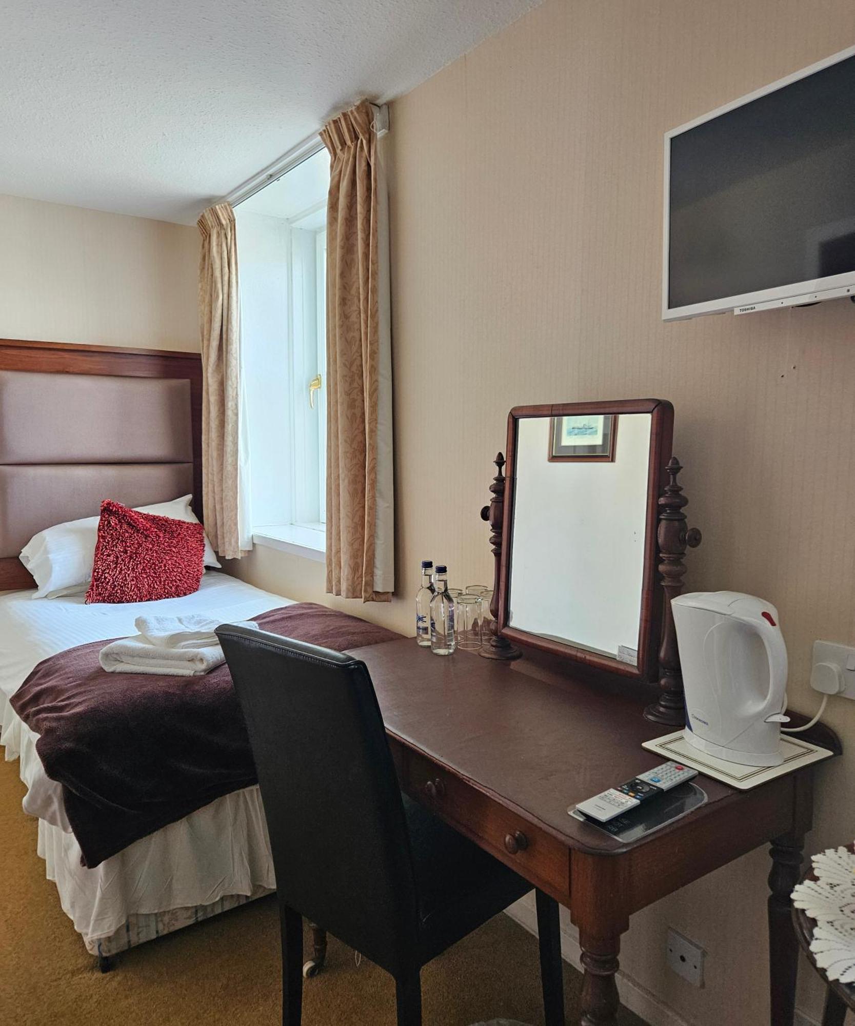 Station Hotel Портсой Екстер'єр фото